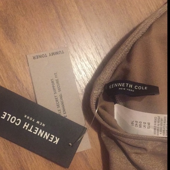 NWT Kenneth Cole Metallic One Piece - Picture 4 of 6